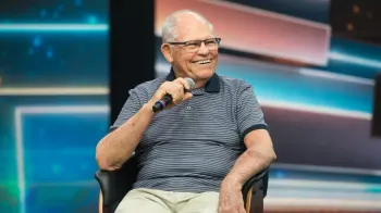 Morre Silvio Matos, ator e dublador que virou fen�meno na internet