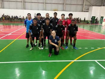 GOLEADA HIST�RICA! Equipe da Escola Estadual Dep. Emanuel Pinheiro atropela advers�rio com show de gols no futsal escolar