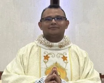 Den�ncia ao Vaticano aponta "caixa dois" e omiss�o de bispo em Barra do Gar�as