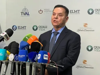 Botelho diz que Fl�vio Bolsonaro foi �inocente� em conversas com Vorcaro
