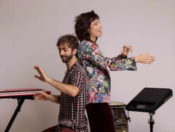 Duo Orim� transforma ancestralidade afro-brasileira em mantra sonoro no single �Zumbi Bar� / Dio Zambi�