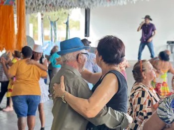 Festa junina re�ne cerca de 400 idosos e refor�a import�ncia da conviv�ncia e da qualidade de vida em Barra do Gar�as