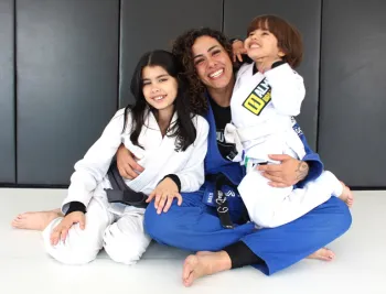 Cr�dito: Almeida JJ Women & Kids Premium