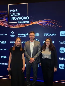 Maria L Ciorlia,��gerente geral de Marketing, Estrat�gia e Inova��o,�Rodrigo Archer, CEO, e Sofia Lan�a, especialista em Inova��o da Belgo Arames