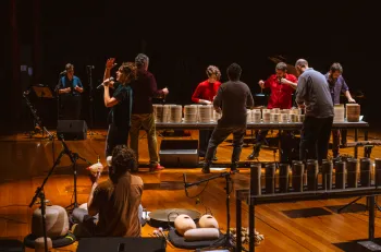 Cer�mica vira instrumento musical em espet�culo que chega ao Sesc Vila Mariana