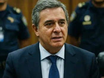 Politica (IA)