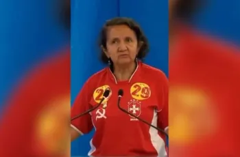 Candidata que virou meme sofre AVC