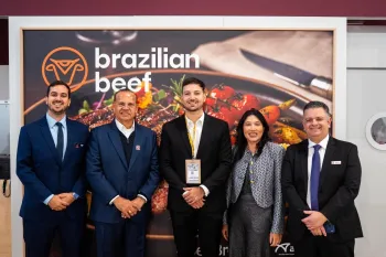 Nelson Bezerra, presidente, com o time da Masterboi