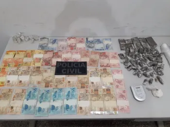 Pol�cia Civil prende casal que fomentava tr�fico de drogas em Ju�na