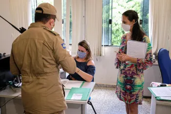 Entrega de m�scaras