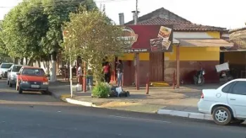 Empres�rio � baleado no peito ao tentar impedir assalto