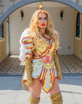 JOELMA COMPLETA 47 ANOS E LAN�A M�SICA DE PRESENTE PARA F�S