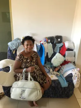 Projeto Cheirinho de Beb� atende mais uma m�e necessitada