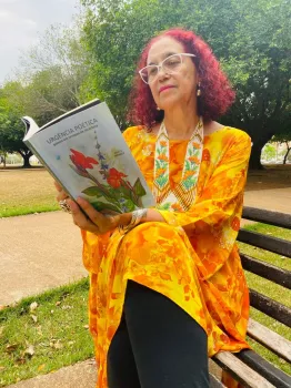 LAN�AMENTO DE COLET�NEA DE POESIAS  GESTADAS NA PANDEMIA