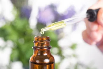 Foto: �leos essenciais t�m sido muito estudados por sua efic�cia contra microrganismos. Cr�dito: Envato