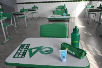 Cuiab� cita novas cepas e descarta retomada das aulas em agosto