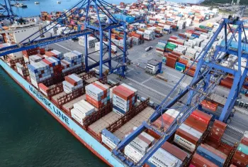 Movimenta��o de cargas em cont�ineres aumenta 12% no Porto de Paranagu�