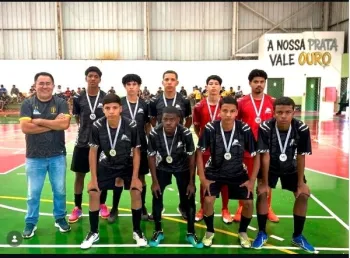 �Na Ra�a e no Talento: Escola Dep. Emanuel Pinheiro � Vice-Campe�o no Futsal dos Jogos Estudantis VG 2026