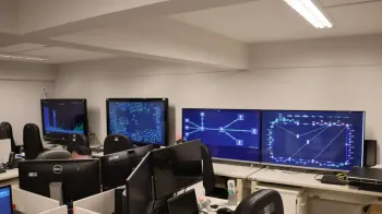 O Cintur�o Digital do Cear� est� perto de enla�ar seus 184 munic�pios com fibra �tica. A ind�stria cearense, ansiosa, o aguarda.