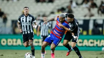 Cear� e Fortaleza em duelo recente. Foto: Thiago Gadelha/SVM via Di�rio do Nordeste