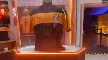 Camisa do retr� do Divino � lan�ada. Foto: Divulga��o