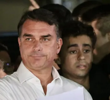 Fl�vio Bolsonaro � alvo de tr�s inqu�ritos no STF. Foto: TheNews2/Nurphoto via AFP.