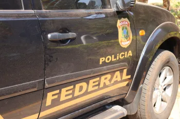 PF faz opera��o e cumpre mandados de busca em Cuiab�