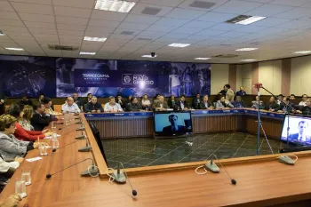 Empresa que assumir� aeroportos deve garantir investimentos iguais para todos