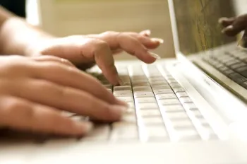 Cursos online tem alta busca no Brasil.