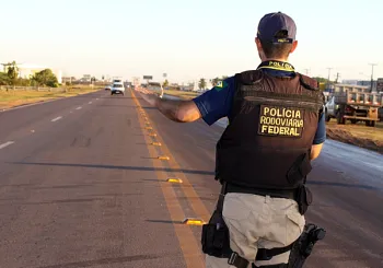 PRF prende homem por embriaguez ao volante na BR-163