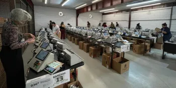 Val�ria Marques