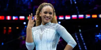 Rebeca Andrade � tricampe� mundial de salto sobre a mesa (Melogym/CBG)