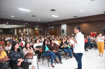 Prefeito Emanuel Pinheiro abre ano letivo de 2020 com aula inaugural