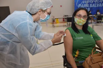 Secret�ria faz chamamento para vacina��o dos profissionais da educa��o