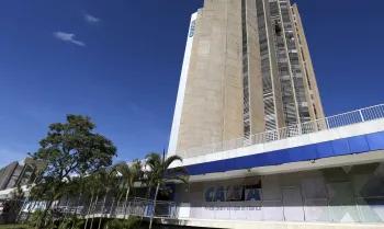 Caixa suspende cr�dito consignado para benefici�rios do Bolsa Fam�lia