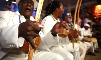 Principal evento de capoeira do pas homenageia mestres mais antigos