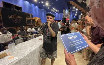 Produtores assinam primeiros contratos do Reviver Centro Cultural com a Prefeitura do Rio