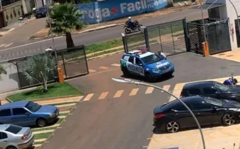 Menino de 3 anos cai de apartamento no 3� andar, em Goi�nia