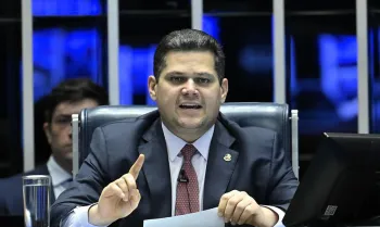Presidente do Senado, Davi Alcolumbre, durante sess�o deliberativa ordin�ria. Foto: Andressa Anholete/Ag�ncia Senado