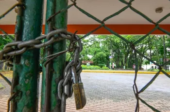 Port�o da Lagoa do Taquaral fechado: reabertura dos parques ser� reavaliada em 24 horas, ap�s medi��es da Defesa Civil - Foto: Rog�rio Capela/Arquivo PMC