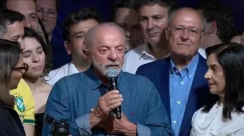 Lula afirmou que as grandes empresas de tecnologia n�o podem influenciar o resultado das elei��es no Brasil (Foto: Reprodu��o de v�deo)