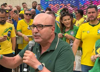 D�rio Saadi e Fl�vio Dino em evento pol�tico