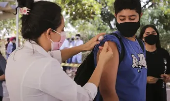Sancionada lei que prev� vacina��o nas escolas para aumentar cobertura vacinal