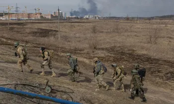 Ucr�nia: combate se alastra nos arredores de Kiev