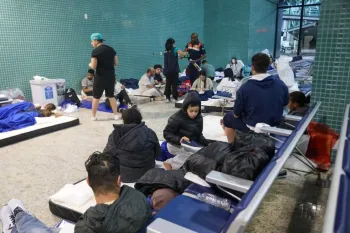 Governo Federal pedir explicaes aos Estados Unidos por tratamento degradante a brasileiros deportados