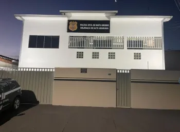 Polcia Civil prende em flagrante homem que invadiu trabalho da ex-mulher e tentou mat-la