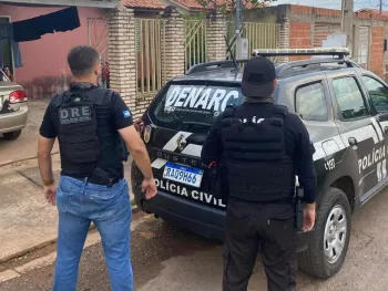 Polcia Civil cumpre mandados contra membros de faco envolvidos no trfico interestadual de drogas