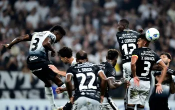 Corinthians vence Barcelona de Guayaquil, mas  eliminado da Libertadores