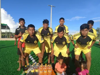 Unio e Celebrao Marcam a Taa do Cooperador na Aldeia Piara: Arsenal e Bepakati Conquistam o Ttulo