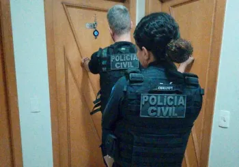 Pol�cia Civil cumpre buscas contra ex-perito e servidora investigados por fraudar laudos periciais